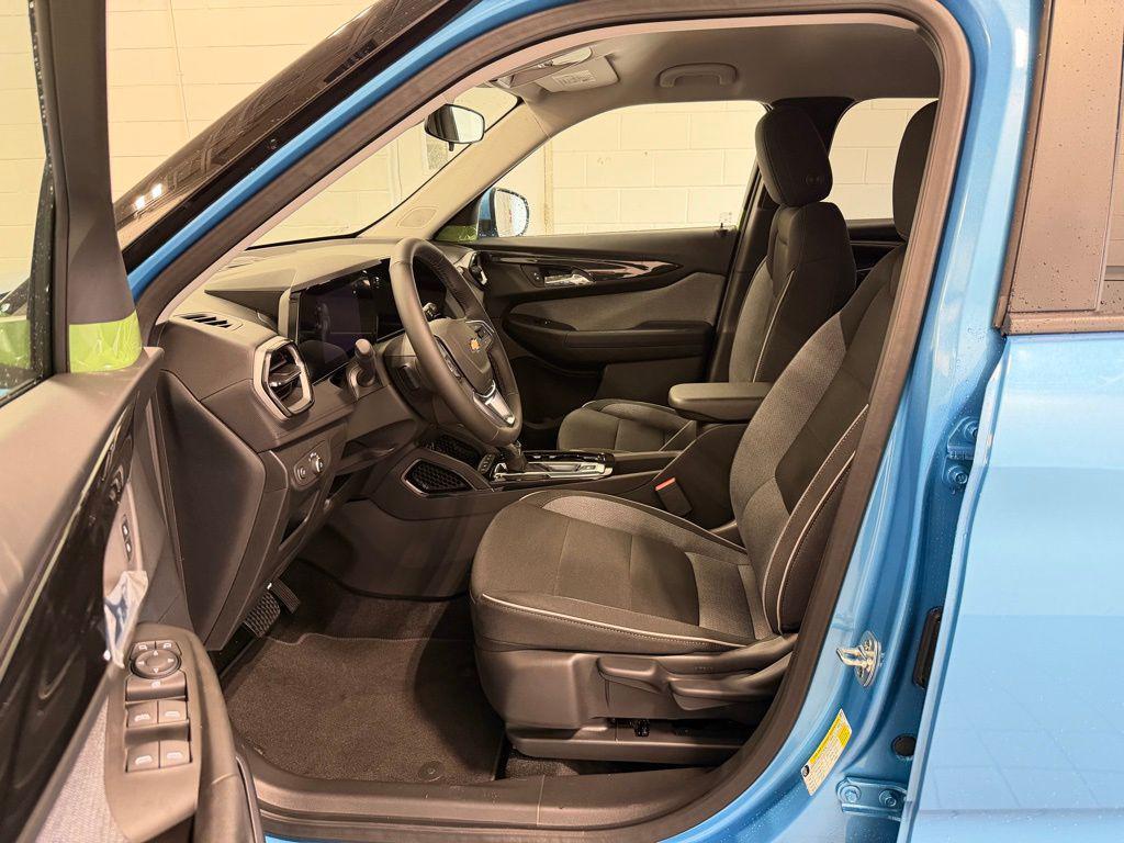 new 2026 Chevrolet TrailBlazer car, priced at $27,430
