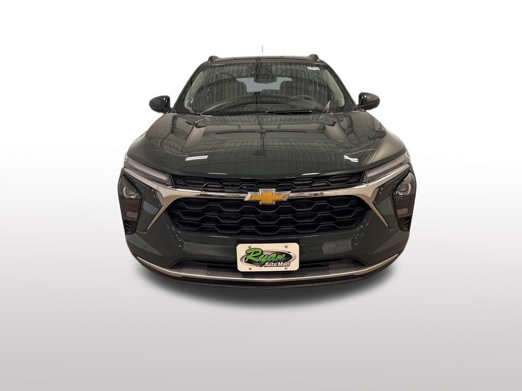 new 2026 Chevrolet Trax car, priced at $25,585