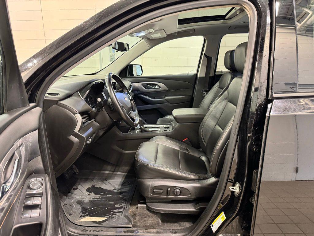 used 2019 Chevrolet Traverse car, priced at $20,997