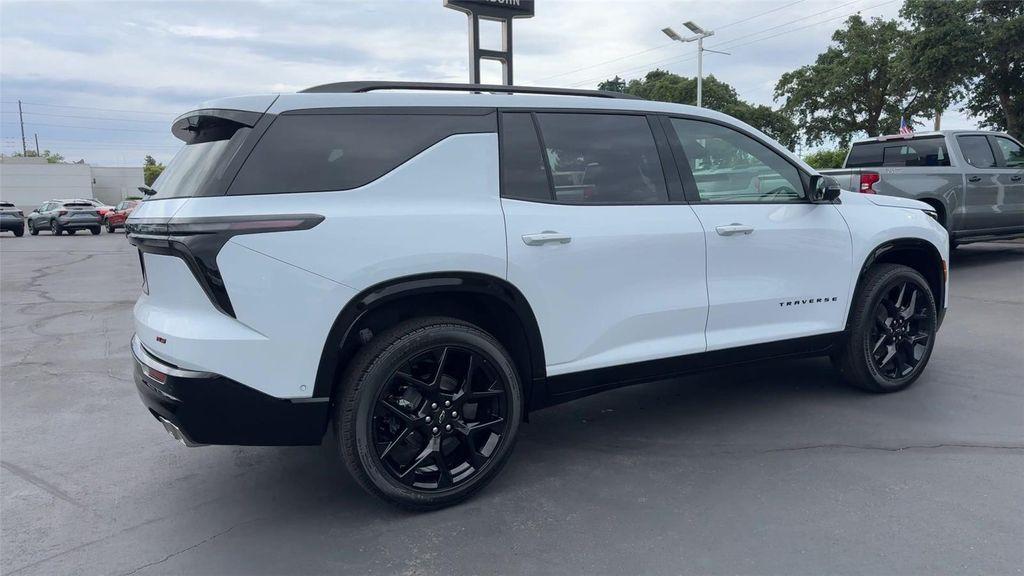 new 2026 Chevrolet Traverse car, priced at $59,085
