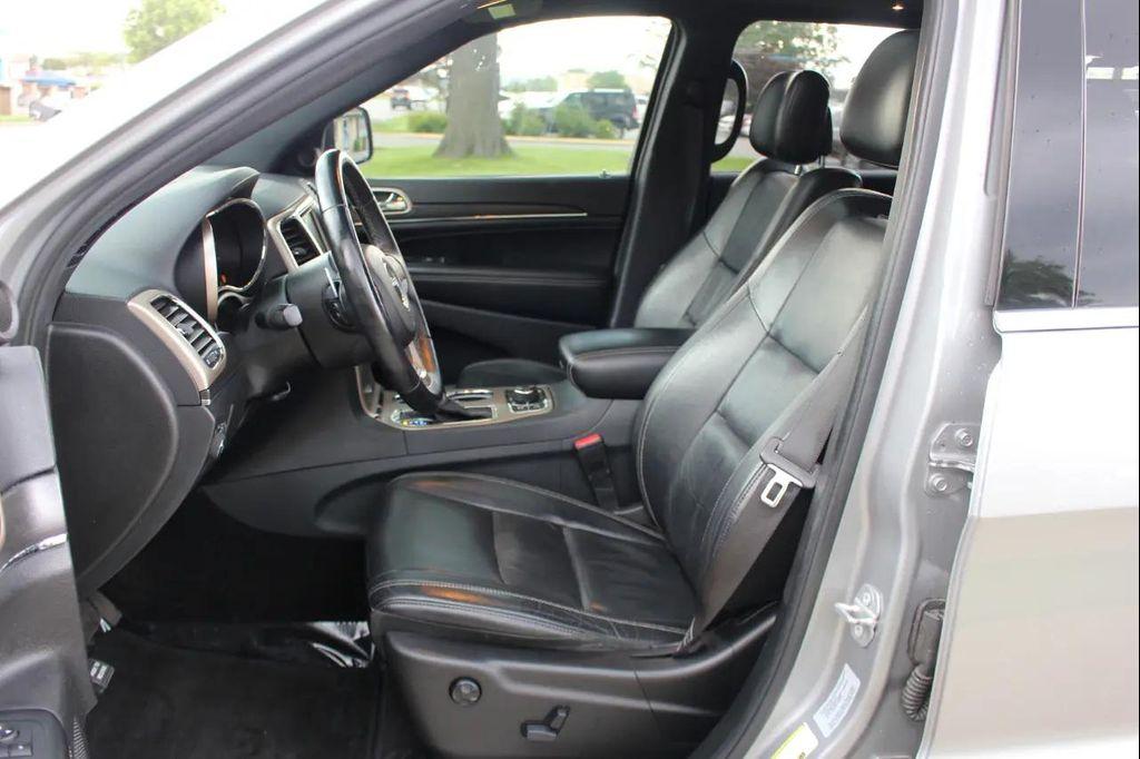 used 2016 Jeep Grand Cherokee car, priced at $14,694