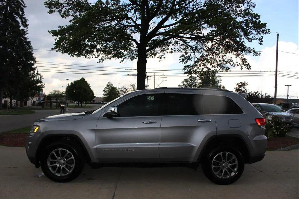 used 2016 Jeep Grand Cherokee car, priced at $14,694