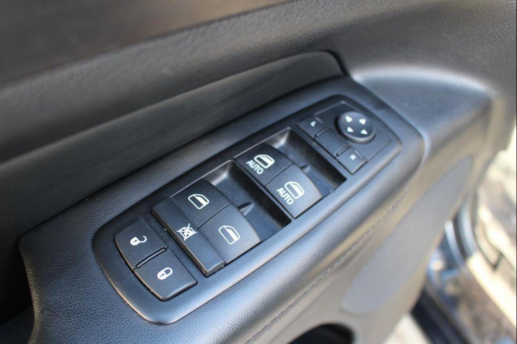 used 2015 Jeep Grand Cherokee car, priced at $11,749