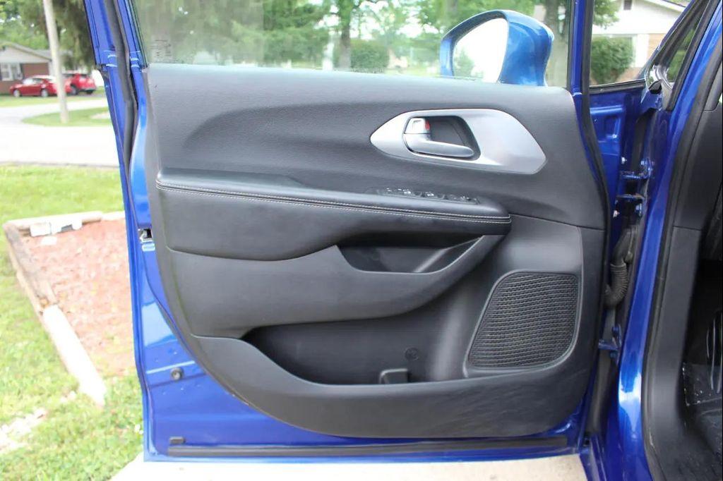 used 2018 Chrysler Pacifica car, priced at $14,194