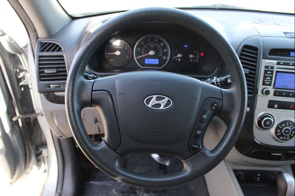 used 2009 Hyundai Santa Fe car, priced at $7,895
