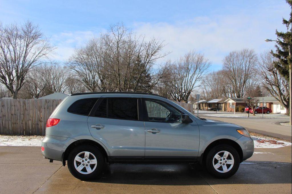 used 2009 Hyundai Santa Fe car, priced at $7,895