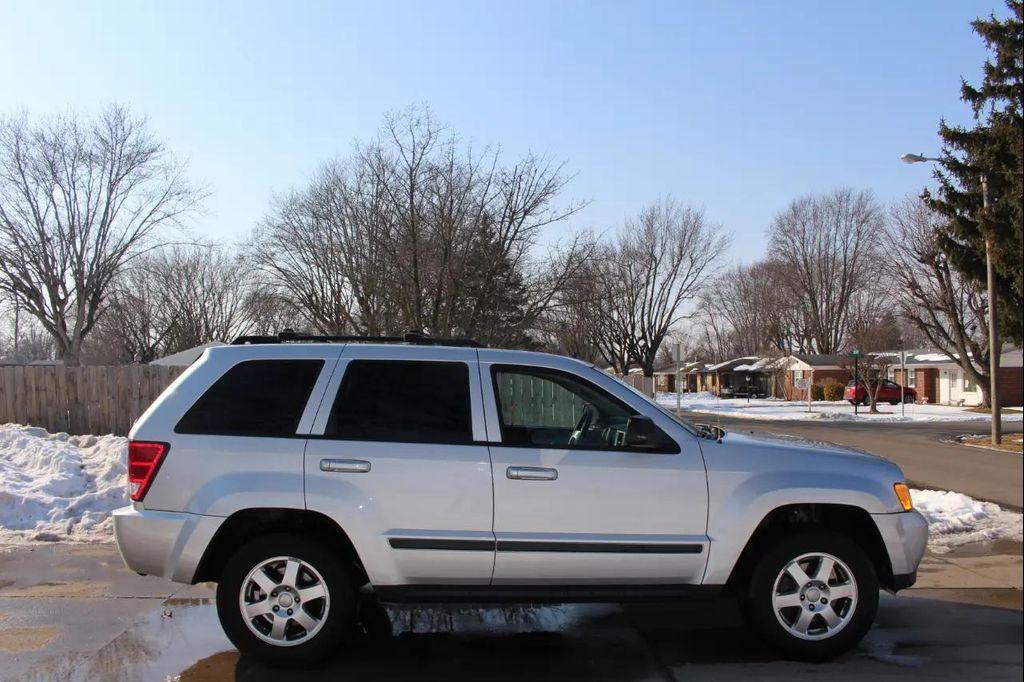 used 2009 Jeep Grand Cherokee car, priced at $6,995