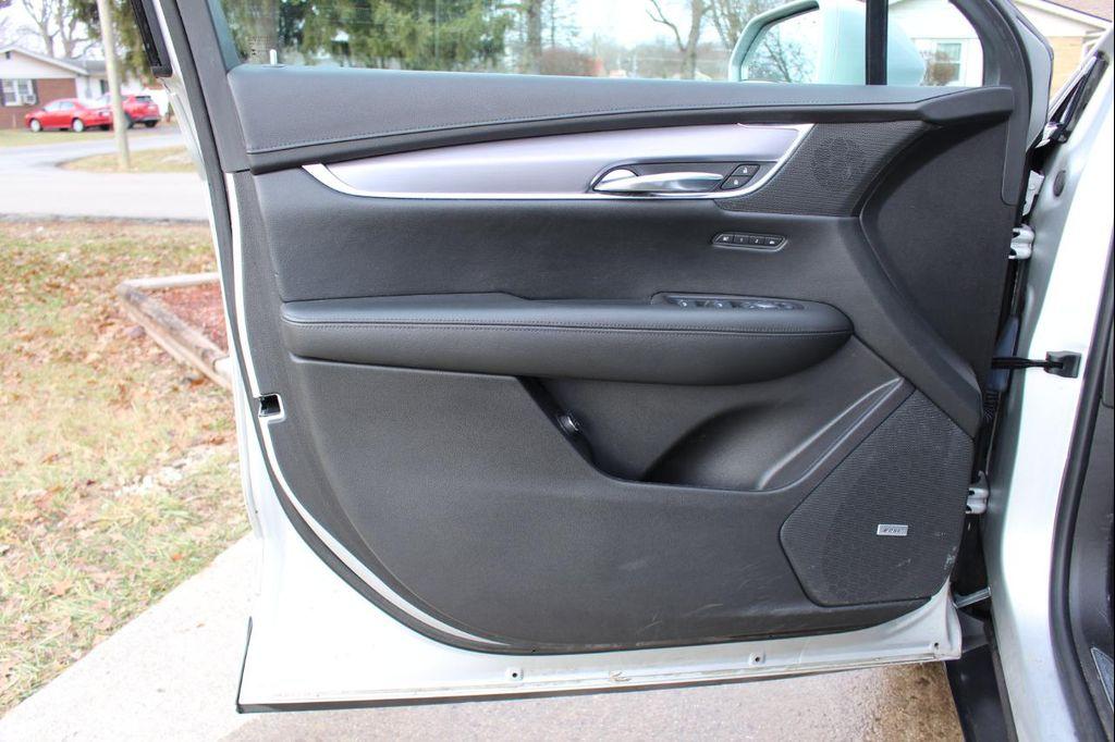 used 2017 Cadillac XT5 car, priced at $12,995