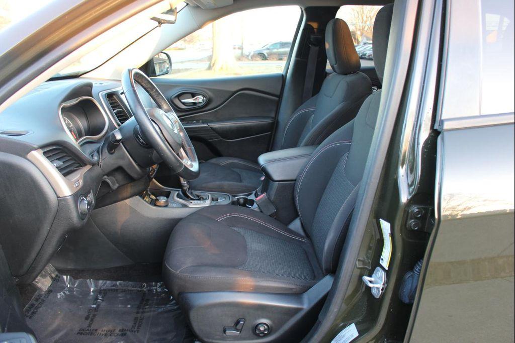 used 2017 Jeep Cherokee car, priced at $12,995
