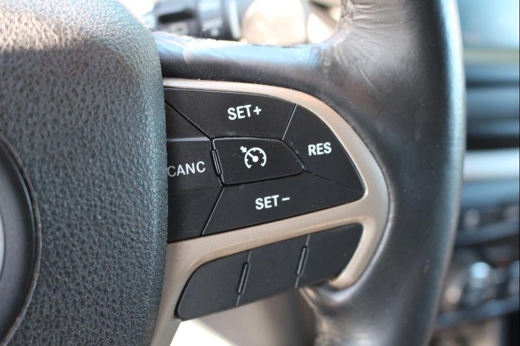 used 2016 Jeep Cherokee car, priced at $10,495