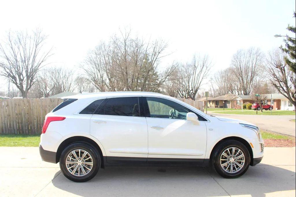 used 2018 Cadillac XT5 car, priced at $14,995