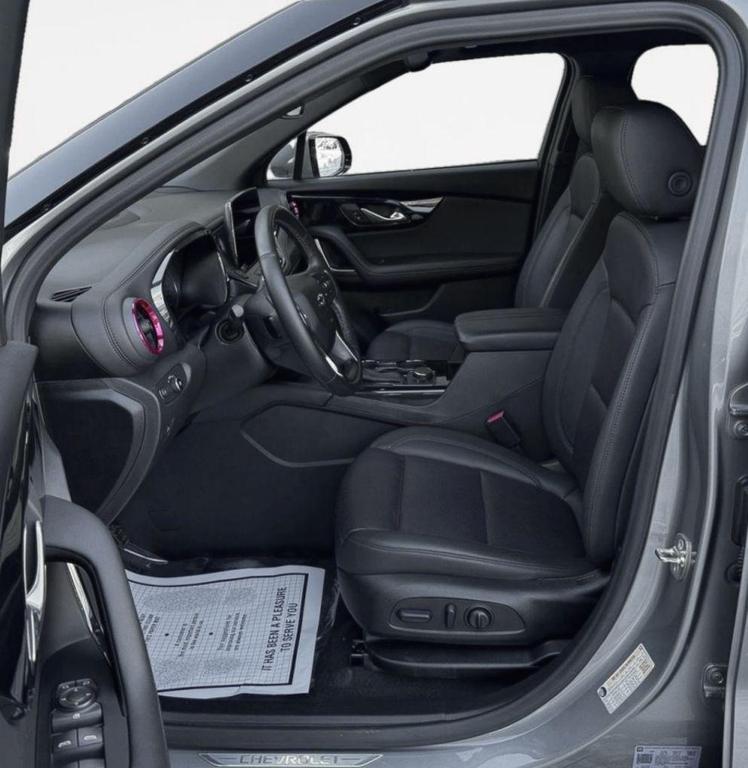 used 2025 Chevrolet Blazer car, priced at $29,500