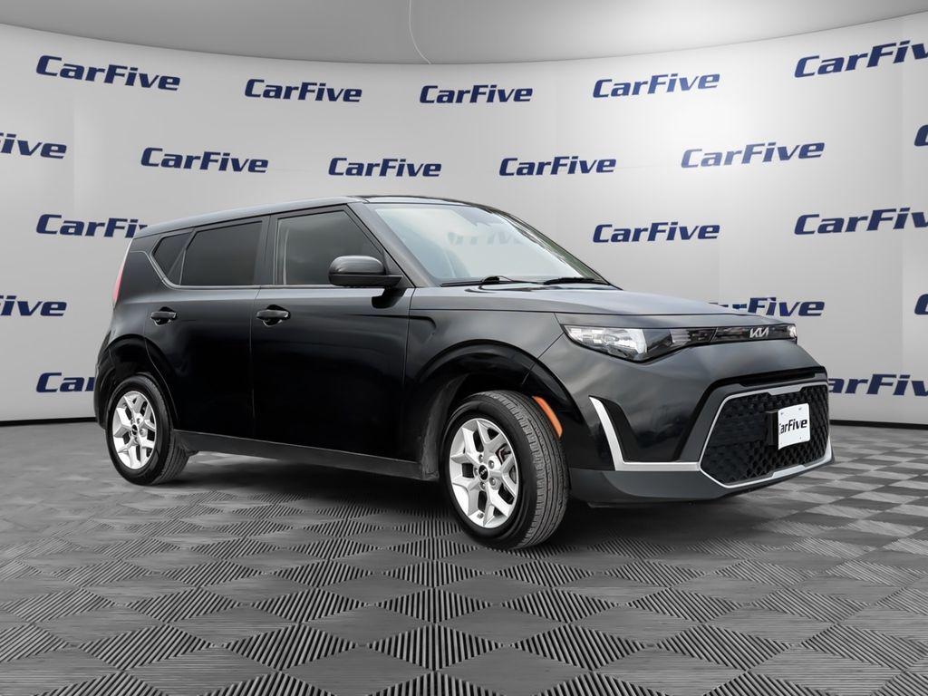 used 2023 Kia Soul car, priced at $11,400