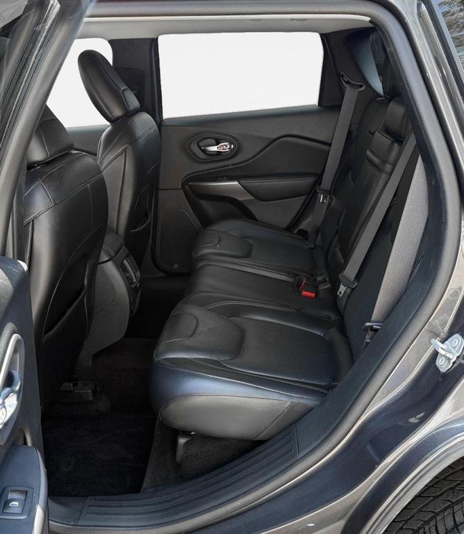 used 2019 Jeep Cherokee car, priced at $17,895