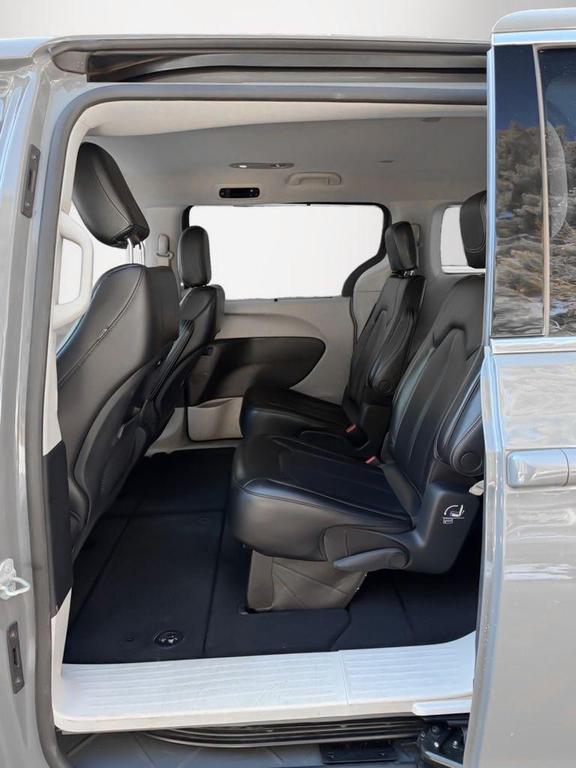 used 2023 Chrysler Pacifica car, priced at $21,500