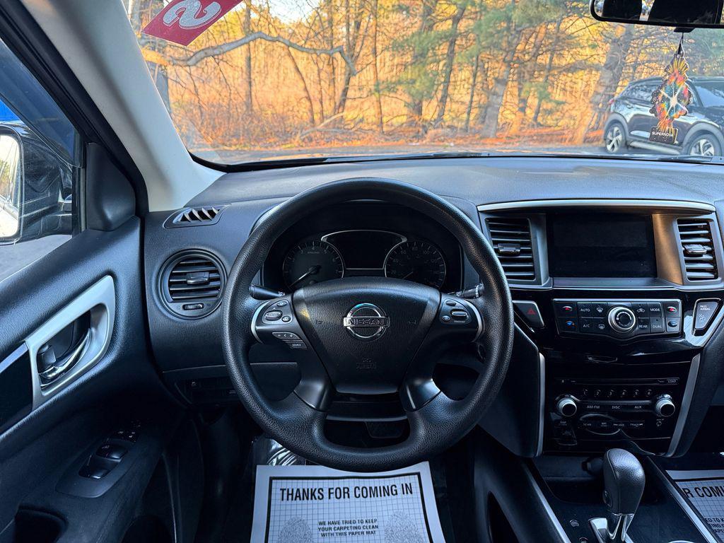 used 2014 Nissan Pathfinder car, priced at $4,295