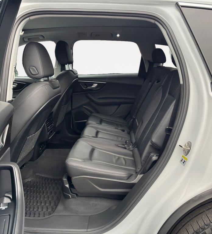 used 2023 Audi Q7 car, priced at $37,500