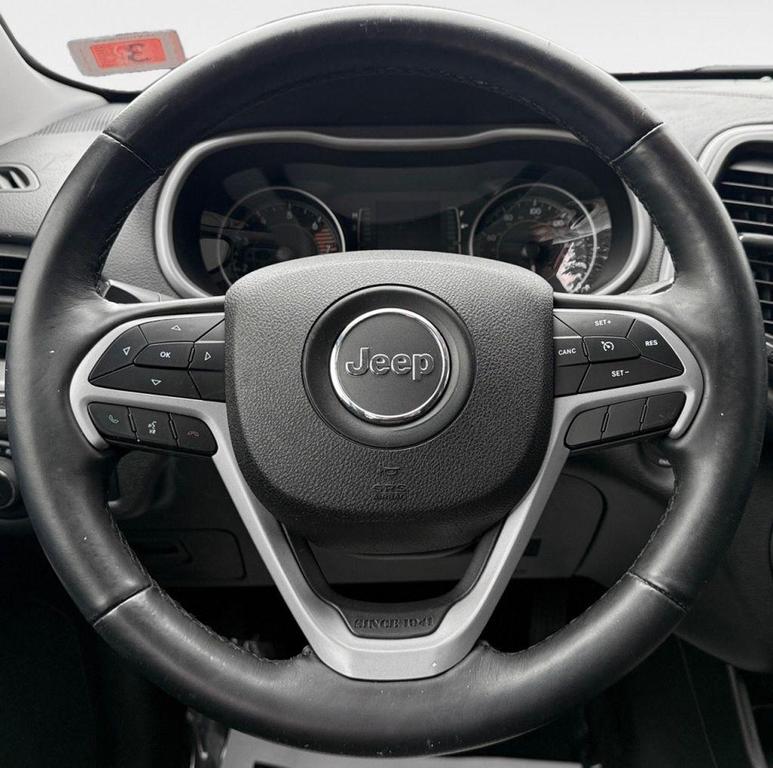 used 2018 Jeep Cherokee car, priced at $12,400