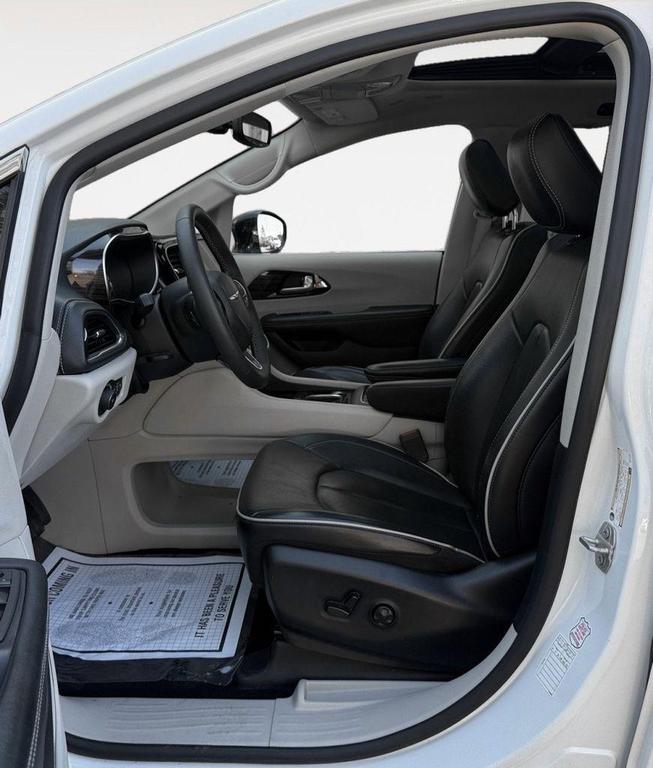 used 2024 Chrysler Pacifica car, priced at $32,900