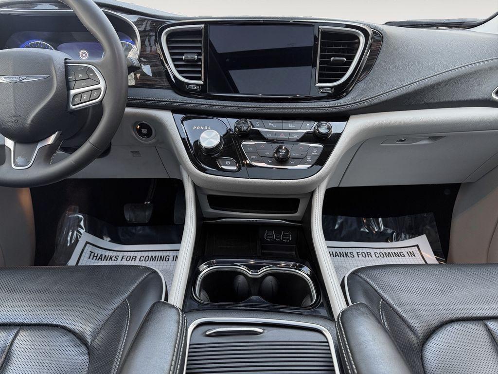 used 2024 Chrysler Pacifica car, priced at $32,900