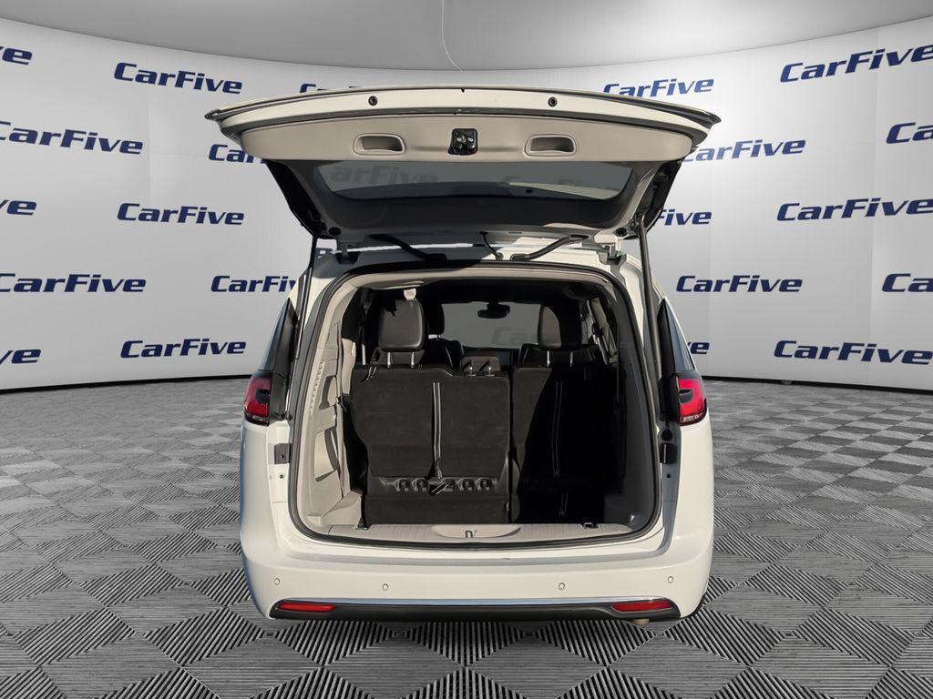 used 2023 Chrysler Pacifica car, priced at $21,800