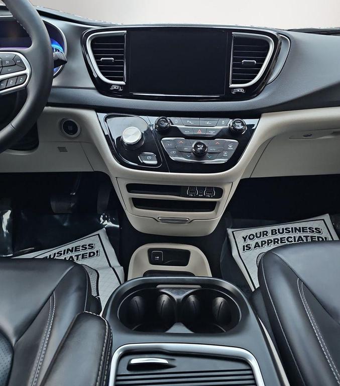 used 2023 Chrysler Pacifica car, priced at $21,800