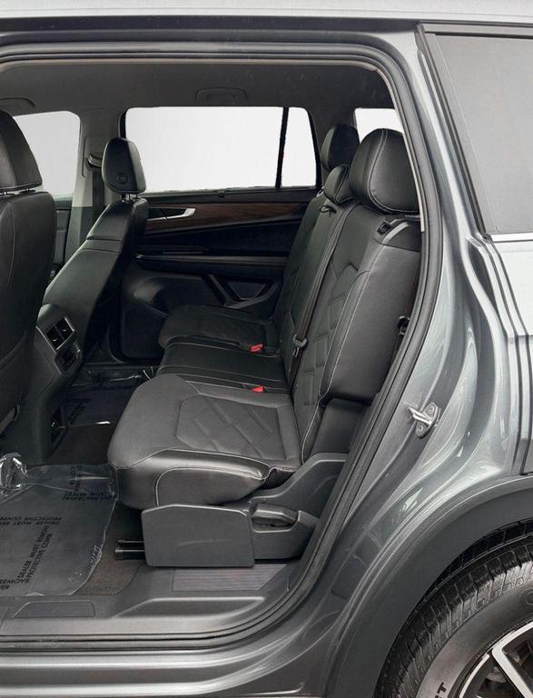used 2024 Volkswagen Atlas car, priced at $30,395