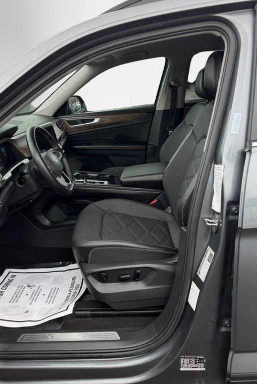used 2024 Volkswagen Atlas car, priced at $30,395