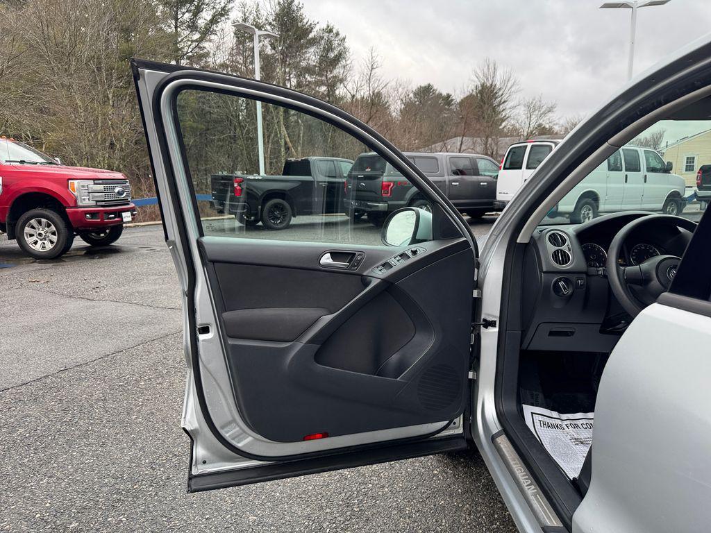 used 2011 Volkswagen Tiguan car, priced at $2,900