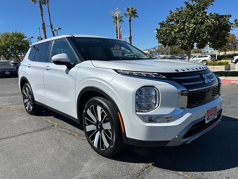 new 2025 Mitsubishi Outlander car, priced at $36,840