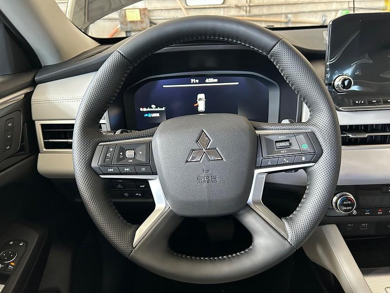 new 2025 Mitsubishi Outlander PHEV car, priced at $42,875