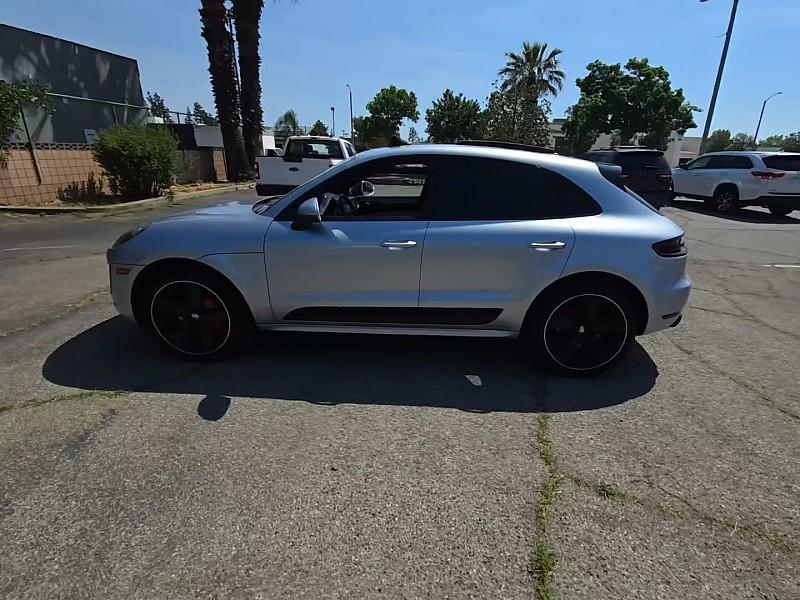 used 2018 Porsche Macan car, priced at $31,995