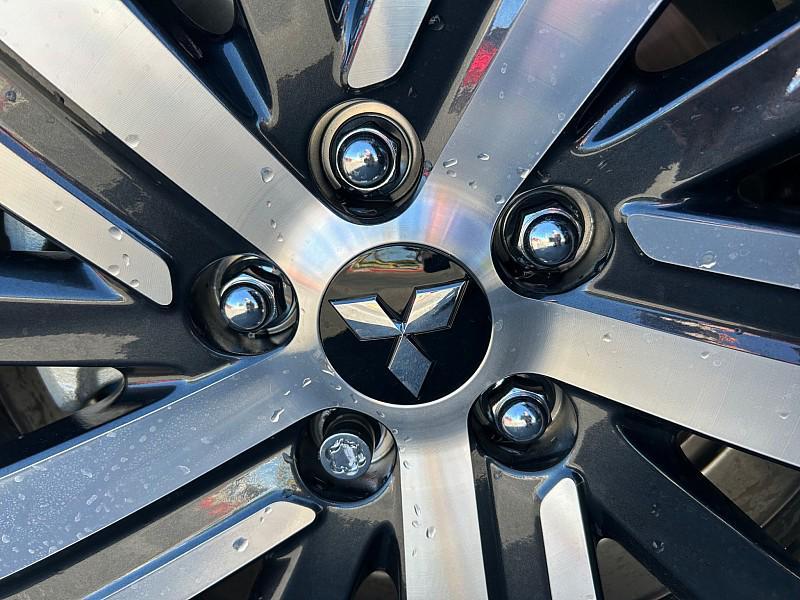 new 2025 Mitsubishi Outlander car, priced at $36,615