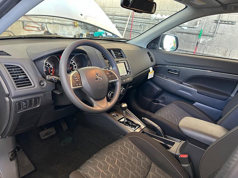 new 2025 Mitsubishi Outlander car, priced at $36,615