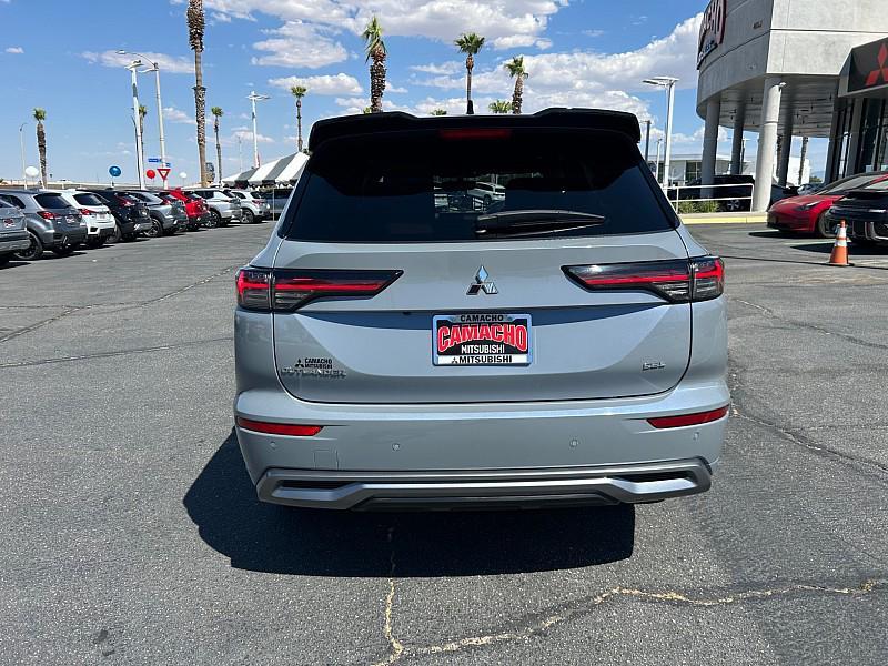 used 2025 Mitsubishi Outlander car, priced at $29,171