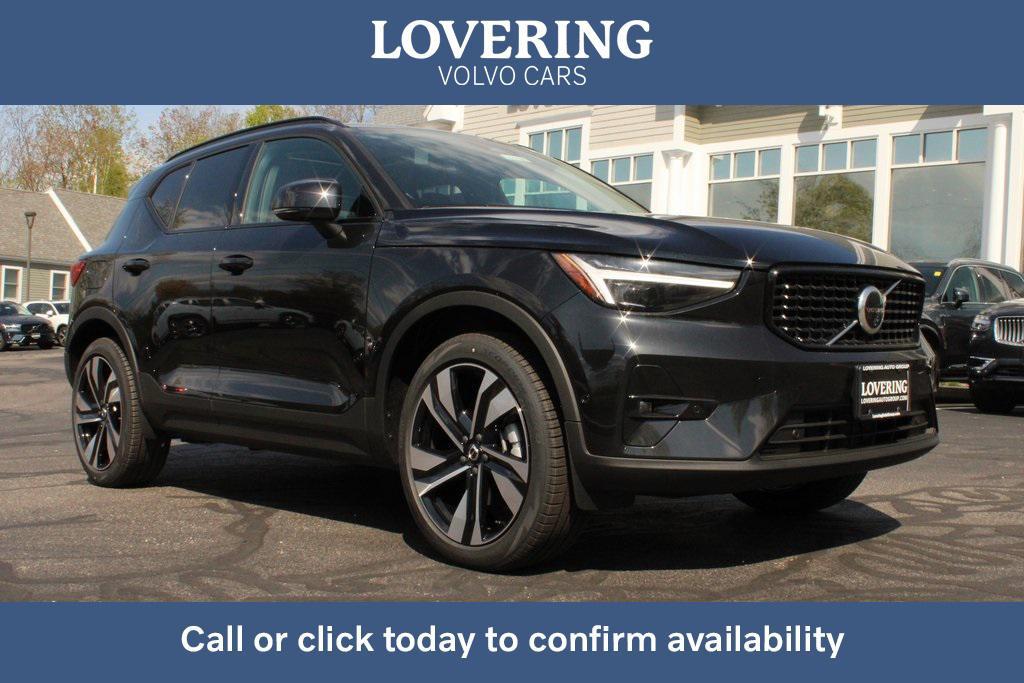 new 2025 Volvo XC40 car, priced at $51,565