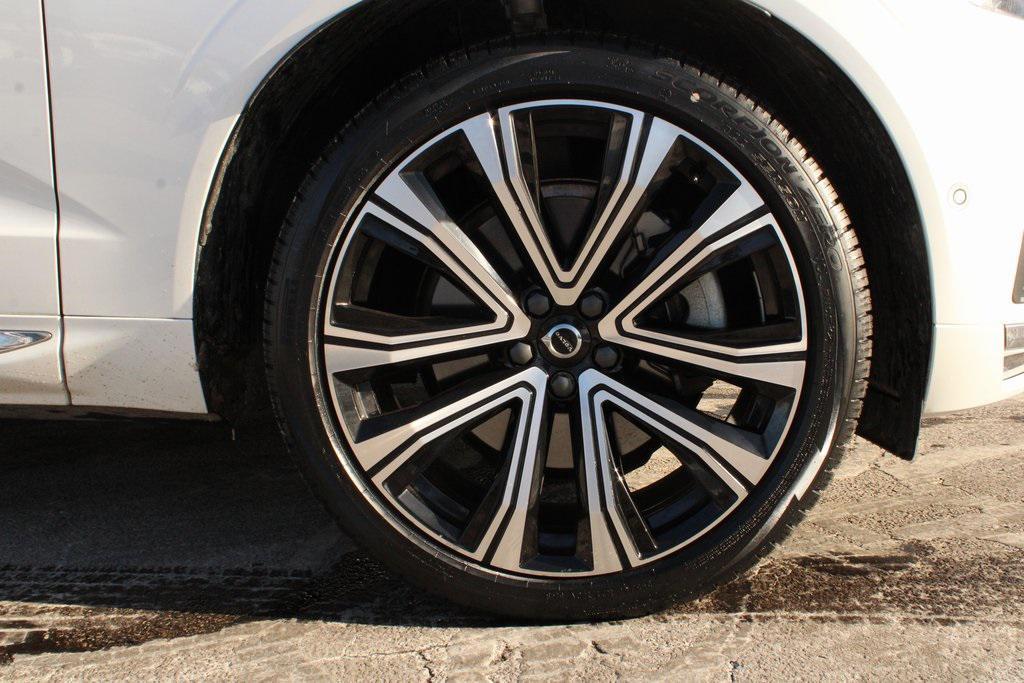 used 2023 Volvo XC60 car, priced at $37,333