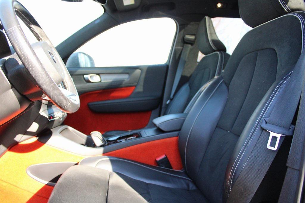 used 2021 Volvo XC40 car, priced at $23,344