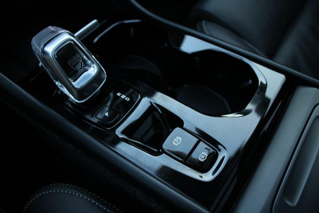 used 2022 Volvo XC40 car, priced at $24,988