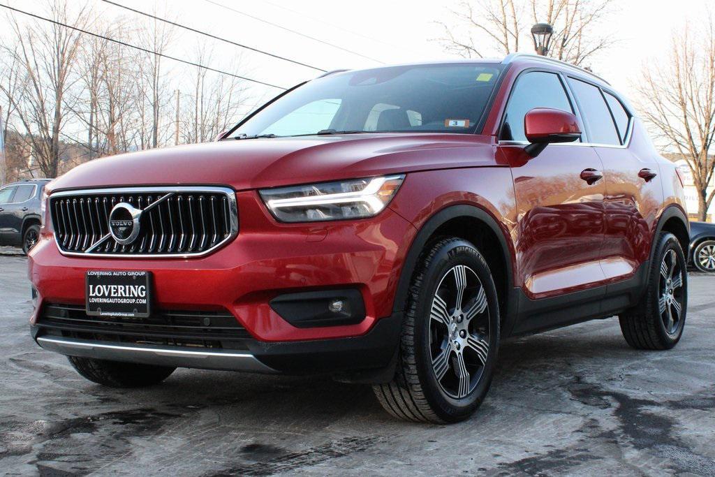used 2022 Volvo XC40 car, priced at $24,988