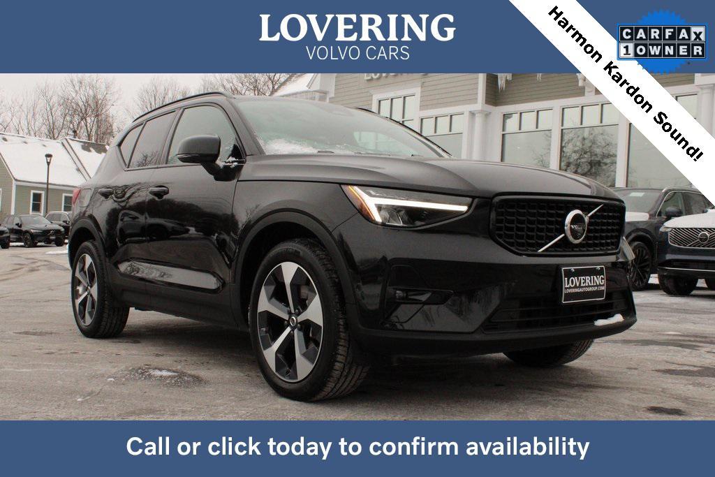 used 2025 Volvo XC40 car, priced at $33,186
