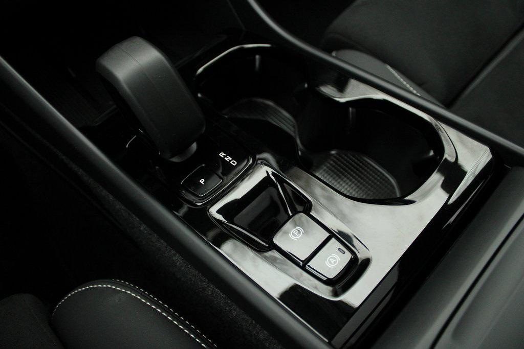 used 2025 Volvo XC40 car, priced at $33,186