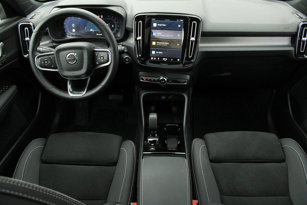 used 2025 Volvo XC40 car, priced at $33,186