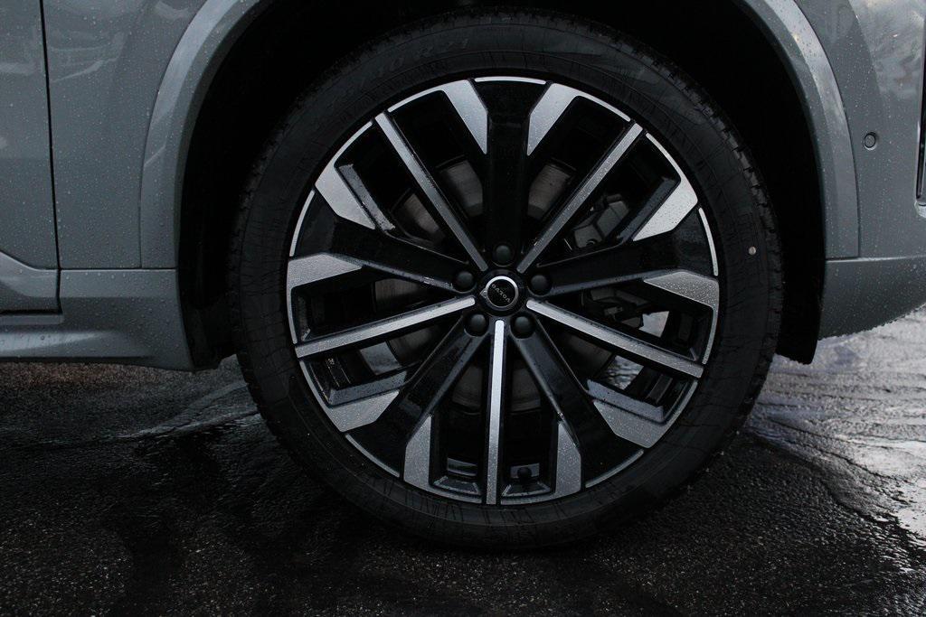 new 2026 Volvo XC90 Plug-In Hybrid car, priced at $81,875