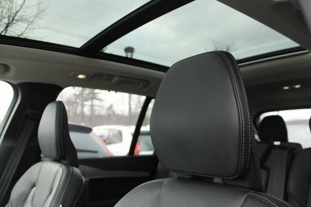 used 2024 Volvo XC90 Recharge Plug-In Hybrid car, priced at $56,926