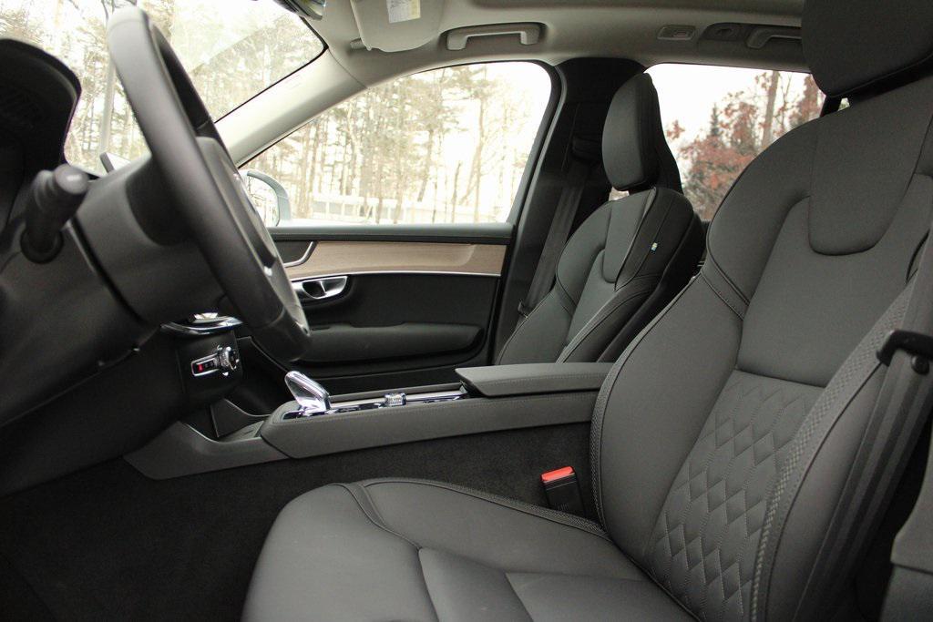 used 2025 Volvo XC90 car, priced at $52,988