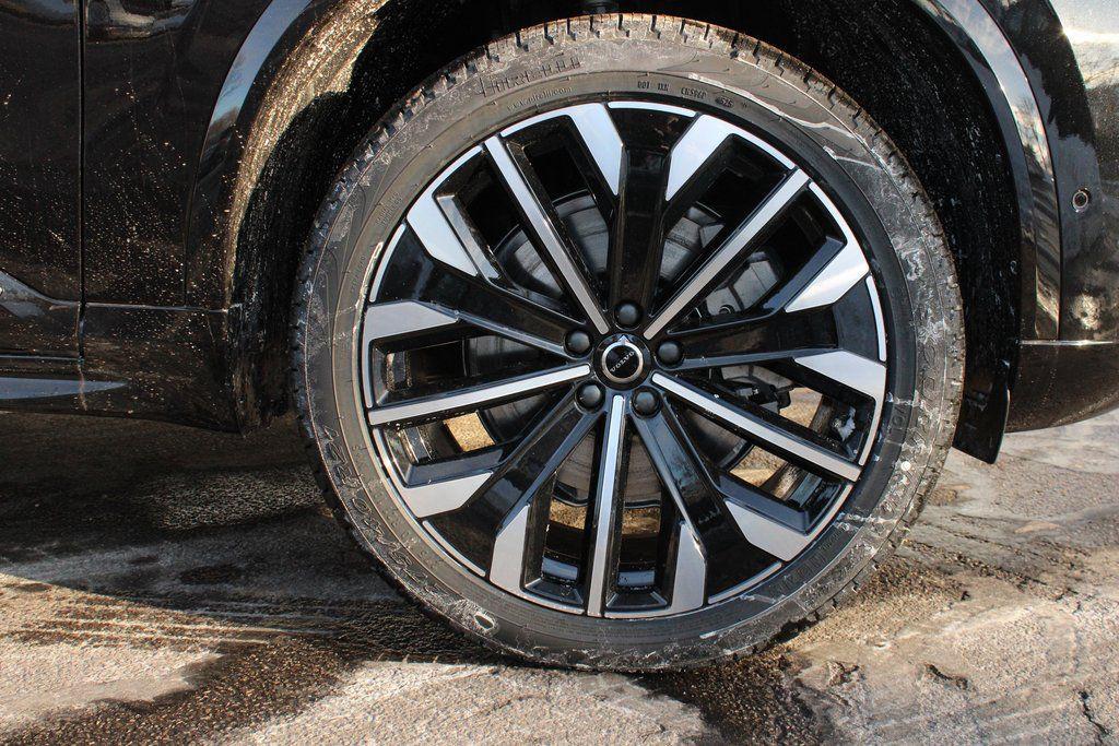 new 2026 Volvo XC90 car, priced at $71,825