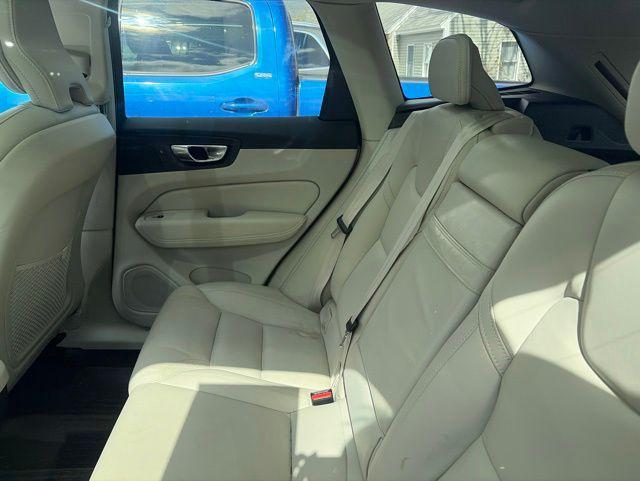 used 2022 Volvo XC60 car, priced at $26,364