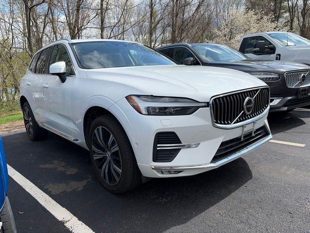 used 2022 Volvo XC60 car, priced at $26,364