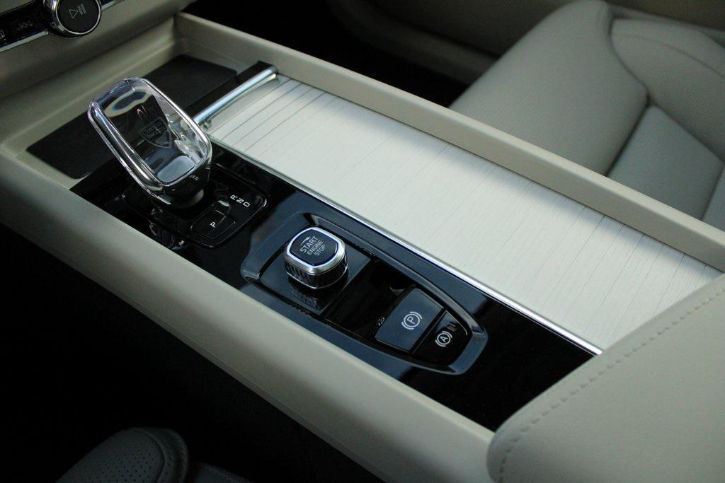 new 2026 Volvo XC60 car, priced at $64,150